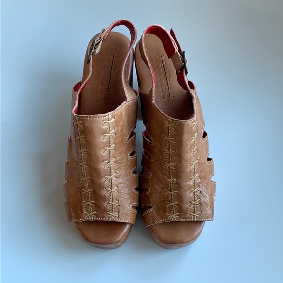 New Free People Bed Stu Tan Leather Platform Sandals Slingback Heels Clogs Sz 8 - Picture 3 of 11